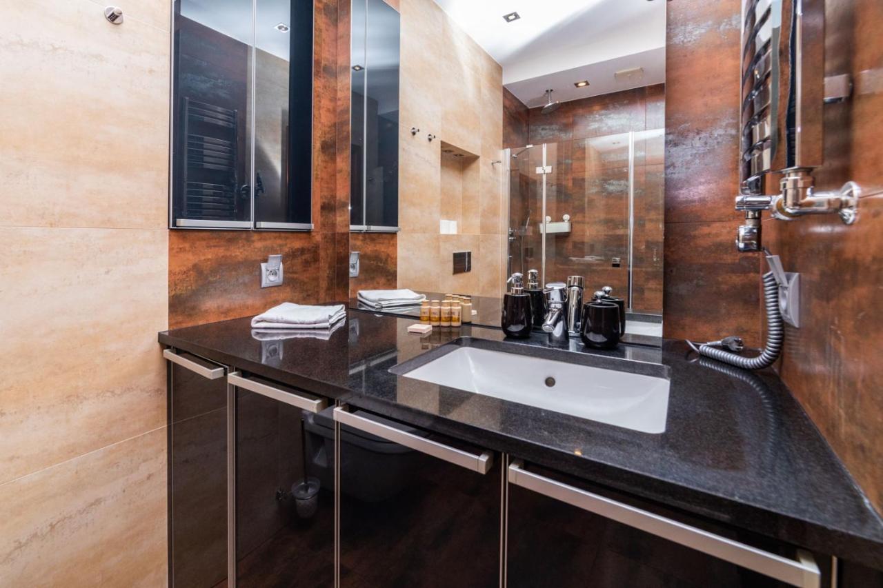 Broadway - Neptun Park By Oneapartments Gdansk Ngoại thất bức ảnh