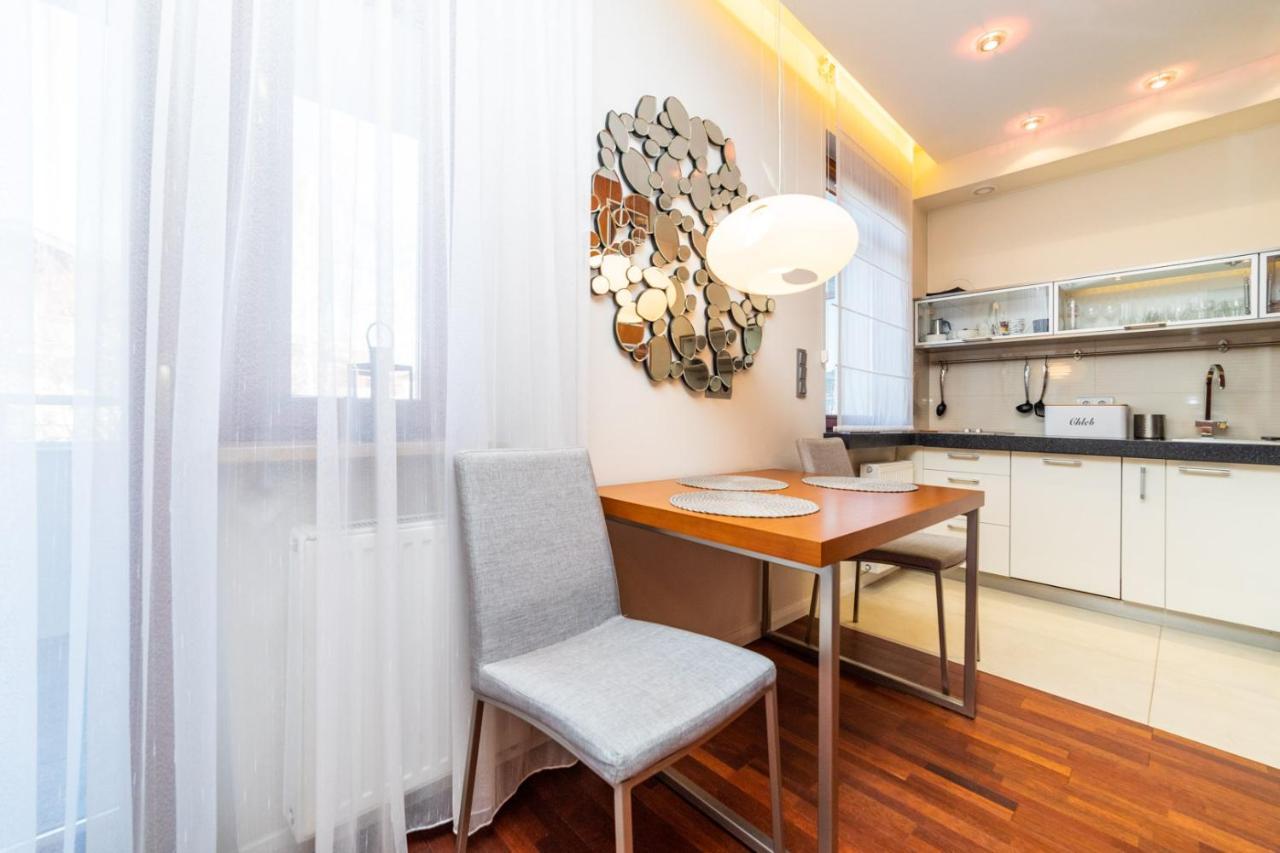 Broadway - Neptun Park By Oneapartments Gdansk Ngoại thất bức ảnh